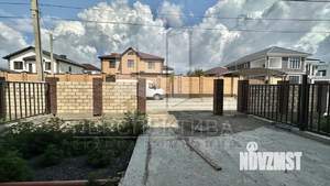 Таунхаус 247м&sup2;, 2-этажный, участок 3 сот.  