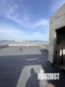 Коттедж 444м&sup2;, 3-этажный, участок 6 сот.  