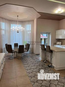 Коттедж 345м², 2-этажный, участок 6 сот.  