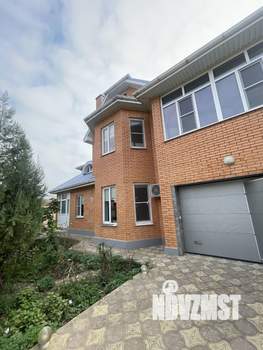 Дом 236м&sup2;, 2-этажный, участок 8 сот.  