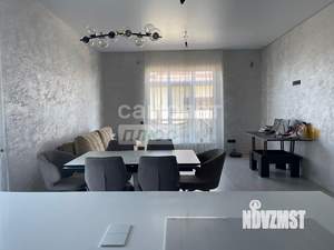 Дом 181м², 2-этажный, участок 5 сот.  