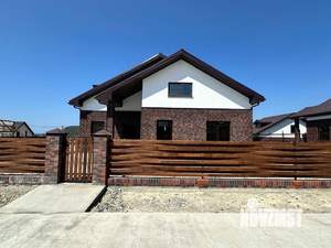 Дом 173м&sup2;, 2-этажный, участок 5 сот.  