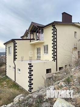 Дом 331м&sup2;, 2-этажный, участок 9 сот.  