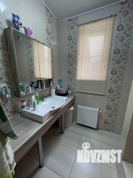 Дом 180м², 3-этажный, участок 5 сот.  