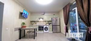 Дом 90м&sup2;, 2-этажный, участок 3 сот.  