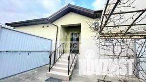 Дом 357м&sup2;, 2-этажный, участок 5 сот.  