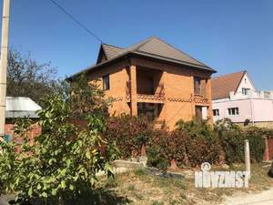 Дом 242м&sup2;, 3-этажный, участок 955 сот.  