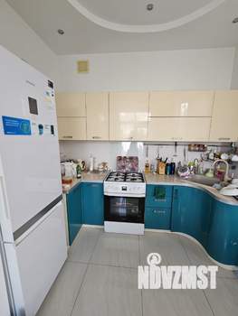 Дом 275м², 2-этажный, участок 6 сот.  