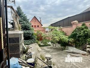 Дом 558м², 3-этажный, участок 6 сот.  