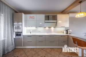 Дом 174м², 2-этажный, участок 5 сот.  
