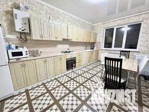 Дом 214м&sup2;, 2-этажный, участок 4 сот.  