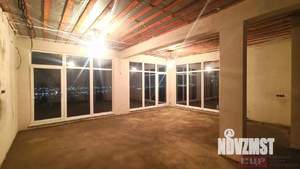 Дом 180м&sup2;, 3-этажный, участок 3 сот.  