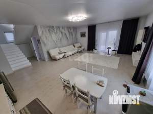 Дом 212м&sup2;, 2-этажный, участок 5 сот.  