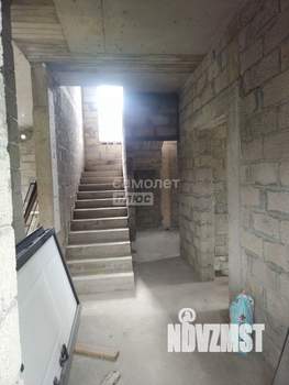 Дом 130м&sup2;, 2-этажный, участок 4 сот.  