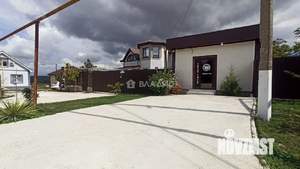 Дом 242м&sup2;, 2-этажный, участок 10 сот.  