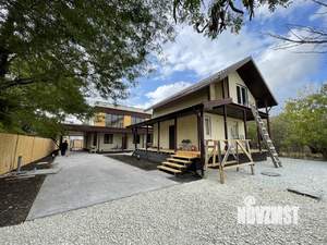 Коттедж 300м², 2-этажный, участок 7 сот.  