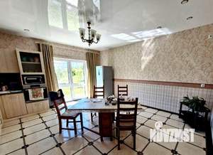 Дом 127м&sup2;, 2-этажный, участок 8 сот.  