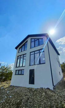 Дом 179м&sup2;, 3-этажный, участок 3 сот.  