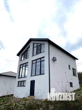 Дом 179м&sup2;, 2-этажный, участок 3 сот.  