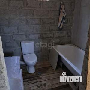 Дом 70м&sup2;, 2-этажный, участок 3 сот.  