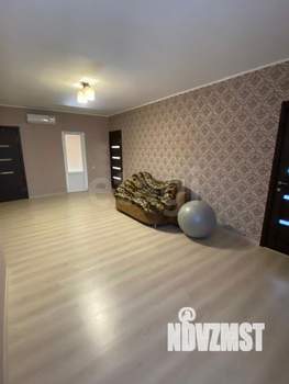 Дом 210м², 3-этажный, участок 3 сот.  
