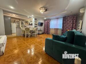 Дом 145м&sup2;, 2-этажный, участок 6 сот.  