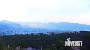 Дом 180м&sup2;, 3-этажный, участок 3 сот.  