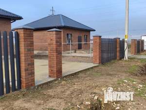 Дом 100м&sup2;, 1-этажный, участок 7 сот.  