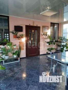 Дом 226м&sup2;, 3-этажный, участок 6 сот.  