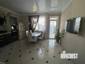 Дом 190м&sup2;, 2-этажный, участок 6 сот.  