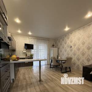 Дом 130м&sup2;, 2-этажный, участок 6 сот.  