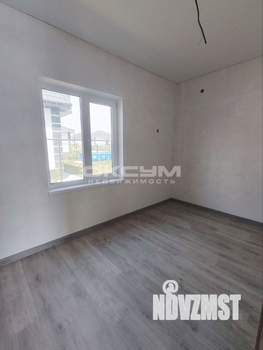 Дом 100м&sup2;, 1-этажный, участок 4 сот.  