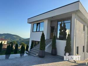 Дом 200м², 2-этажный, участок 4 сот.  