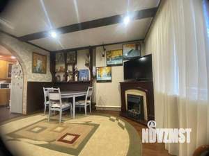 Дом 275м², 3-этажный, участок 10 сот.  