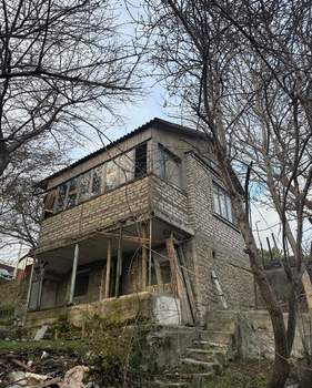 Дом 45м&sup2;, 2-этажный, участок 5 сот.  