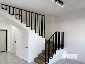 Дом 83м&sup2;, 2-этажный, участок 5 сот.  