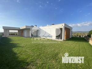 Дом 211м&sup2;, 2-этажный, участок 10 сот.  