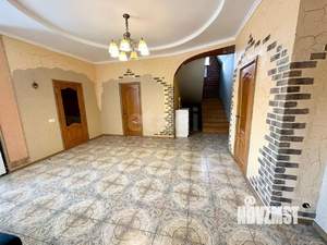 Дом 240м², 2-этажный, участок 6 сот.  