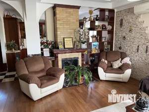 Дом 250м&sup2;, 2-этажный, участок 7 сот.  