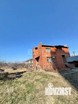 Дом 276м², 3-этажный, участок 17 сот.  