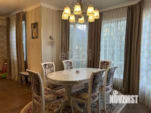 Дом 189м&sup2;, 2-этажный, участок 8 сот.  