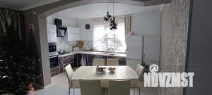 Дом 152м&sup2;, 2-этажный, участок 10 сот.  