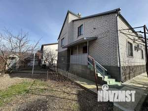 Дом 206м&sup2;, 2-этажный, участок 5 сот.  