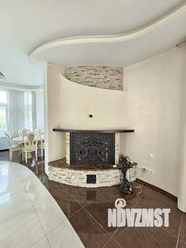 Дом 275м&sup2;, 2-этажный, участок 6 сот.  