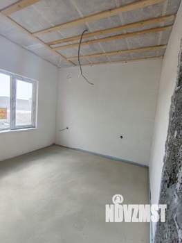 Дом 90м&sup2;, 2-этажный, участок 4 сот.  