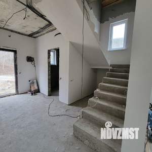 Дом 120м&sup2;, 2-этажный, участок 4 сот.  