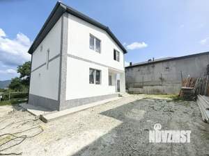 Дом 165м&sup2;, 2-этажный, участок 4 сот.  