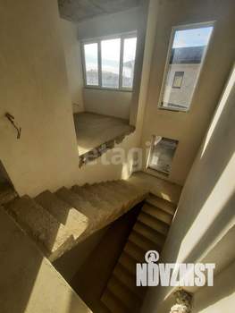 Дом 284м&sup2;, 2-этажный, участок 7 сот.  