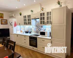 Дом 114м&sup2;, 2-этажный, участок 8 сот.  