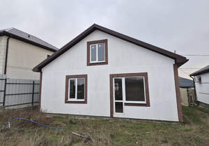 Дом 200м&sup2;, 2-этажный, участок 4 сот.  